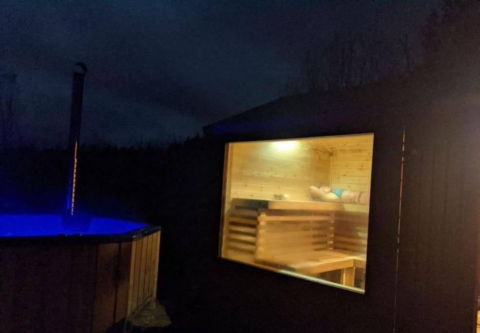 Secluded Private Cottage Hot-Tub, Sauna & Fire-Pit Carrick-on-Shannon Exterior photo